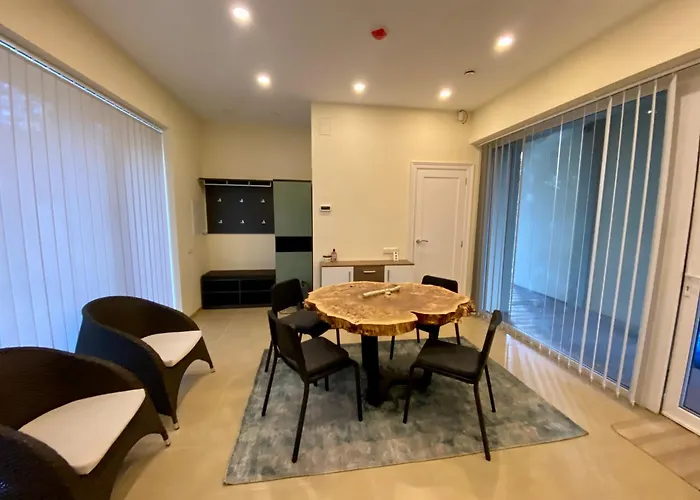 Apartamentai Ornamentai Dom wakacyjny *